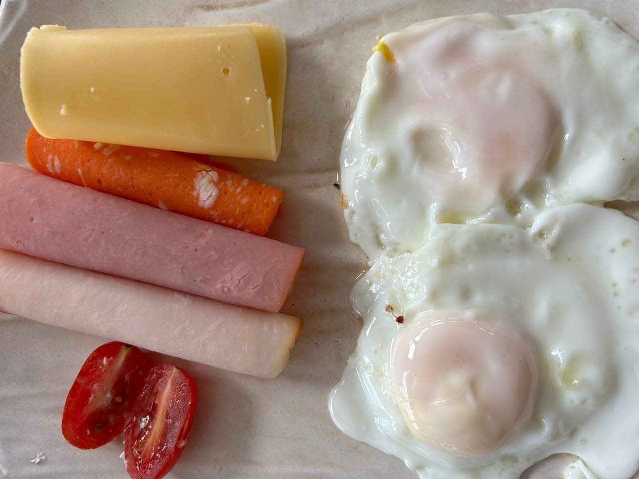 Spook-tacular 10-Minute Eye Eggs: Effortless Edible Eyeballs for a Fun & Freaky Breakfast!
