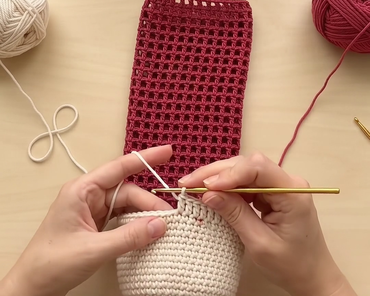 Crochet the mesh body